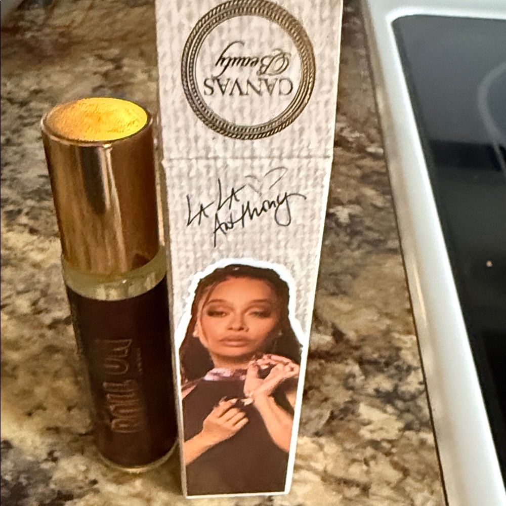 Canva's Beauty Nourishing Body Oil -La La